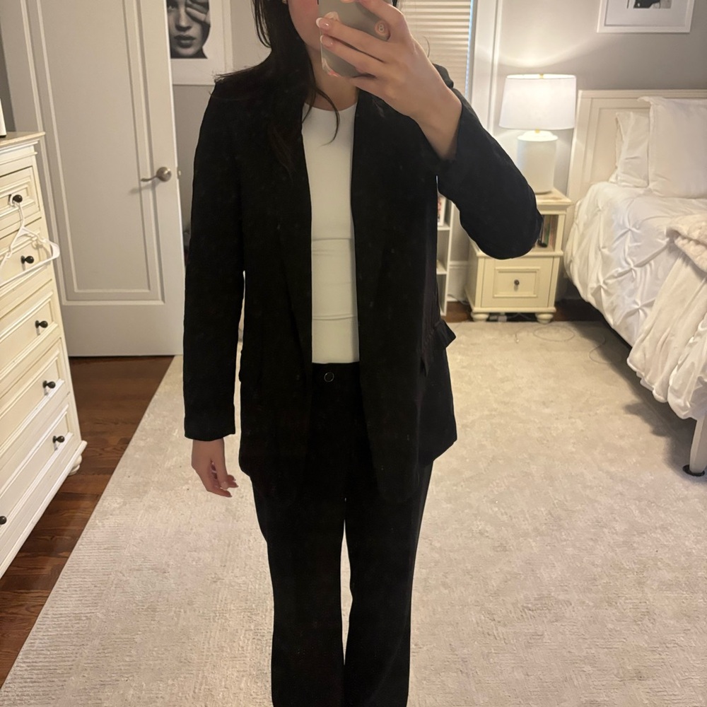 Zara Women’s Black Blazer